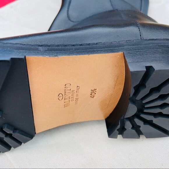 Authentic VALENTINO GARAVANI RUNWAY Bowrap buckled leather over-the-knee boots - Picture 11 of 16